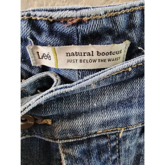 Lee Women's Light Washed Blue High Rise Natural Bootcut Jeans Size 8 - Picture 2 of 4